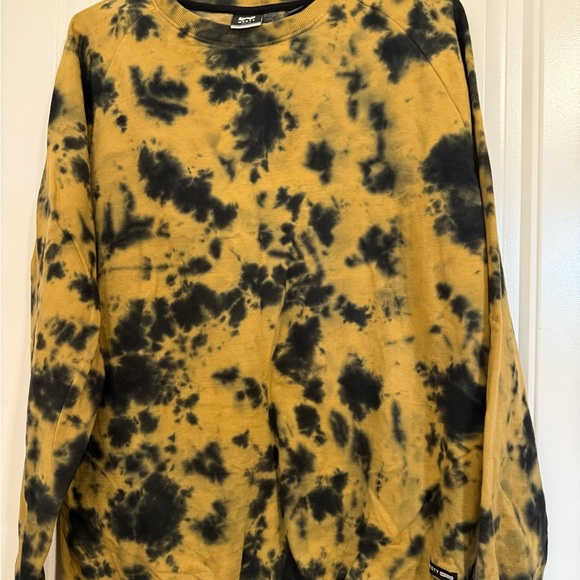 Bold Black and Yellow Crewneck Sweater with Tie-Dye Design - Picture 1 of 11
